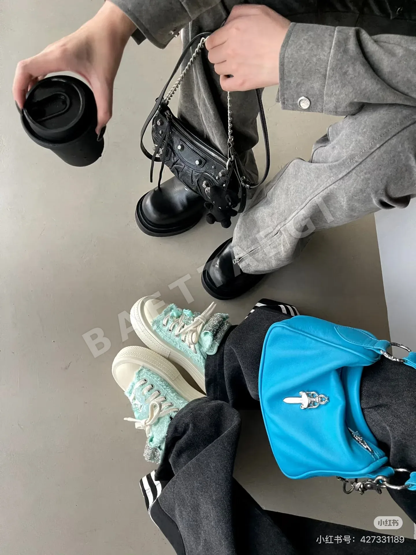 크롬하츠 크로저즈 프루시안 블루 화이트 가방 상세 이미지 8