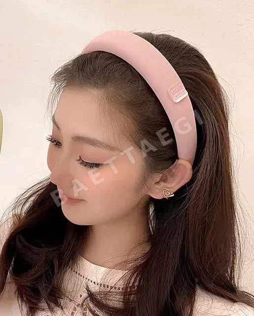 미우미우 레터 수작업 머리띠 183755