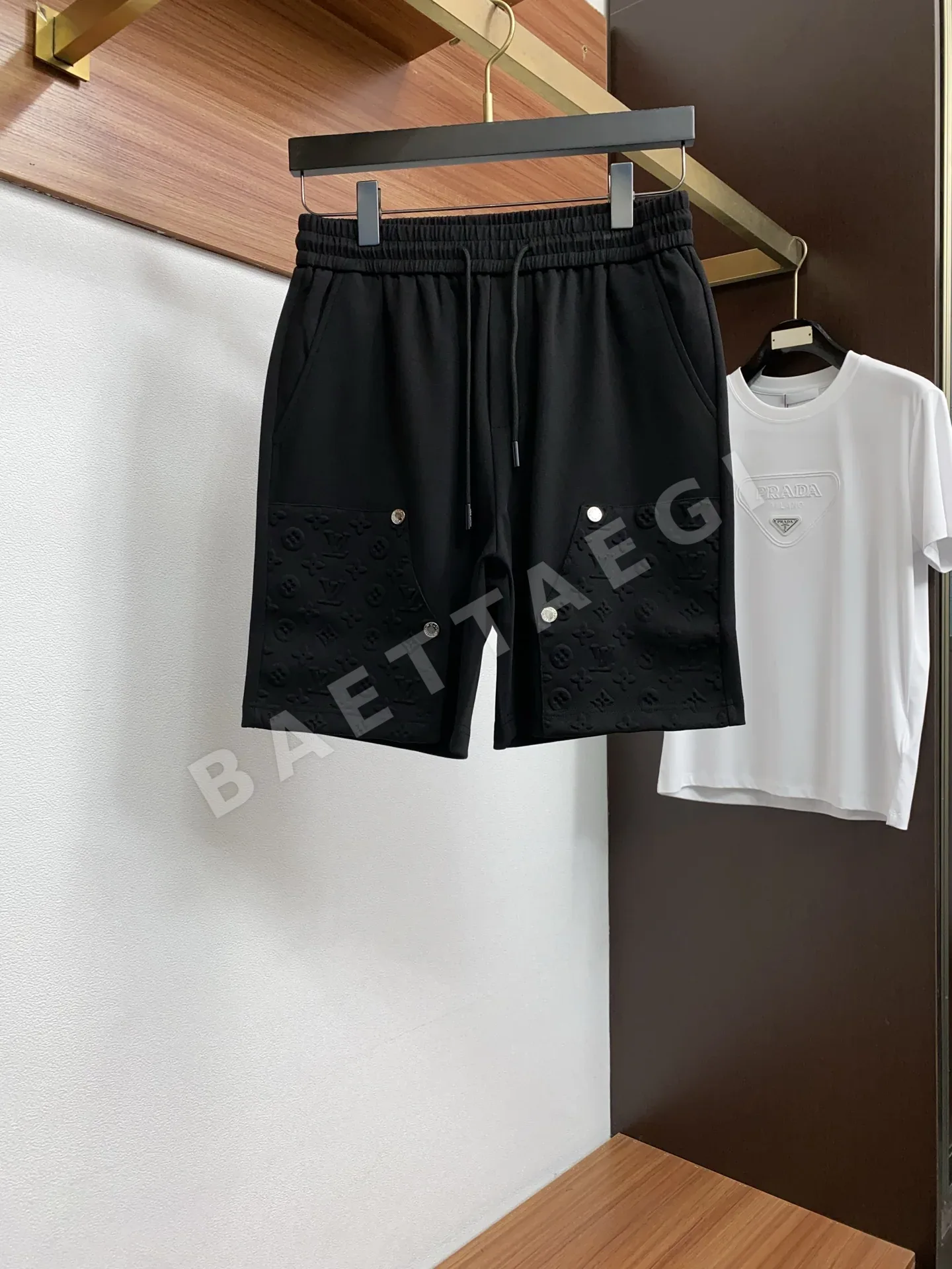 루이비통 남성 오리지널 핏 코튼 스트레치 반바지 68976