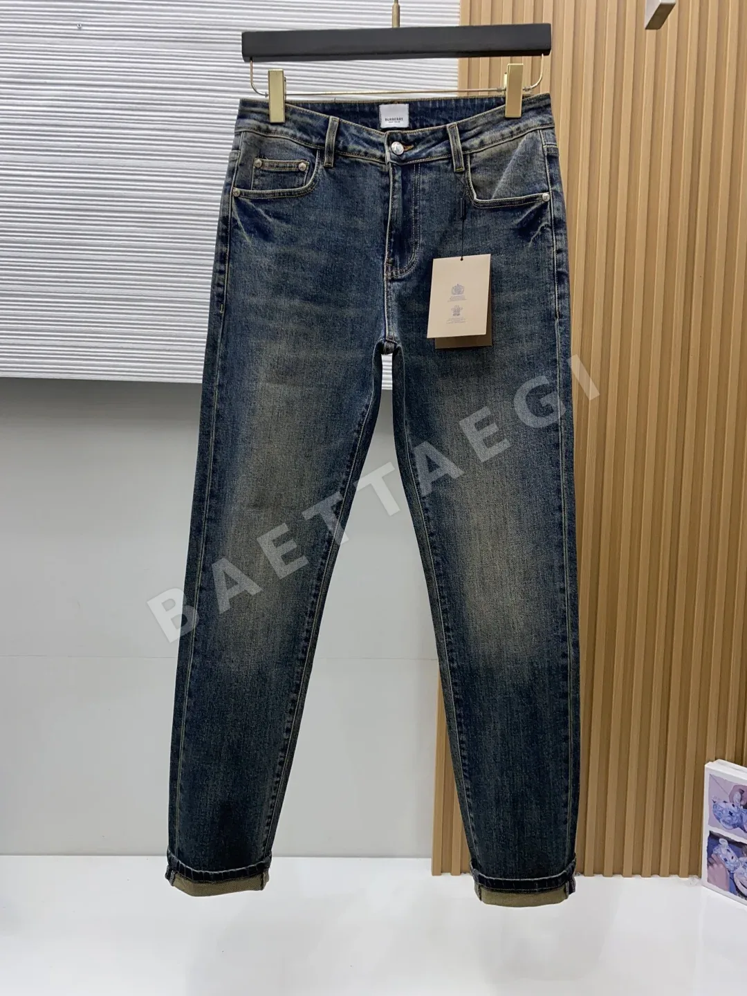 버버리 남성 데님 바지 상세 이미지 2