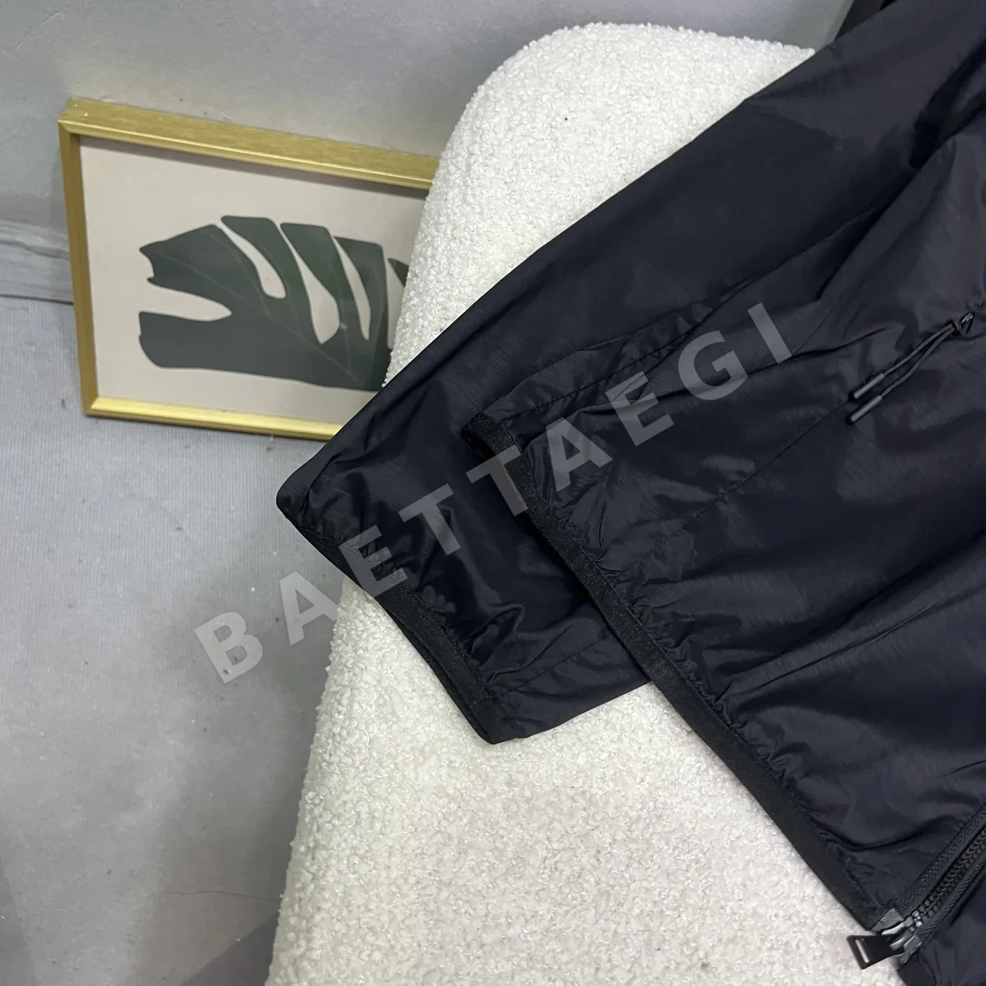 몽클레르 여성 자외선 차단 후드 자켓 상세 이미지 5