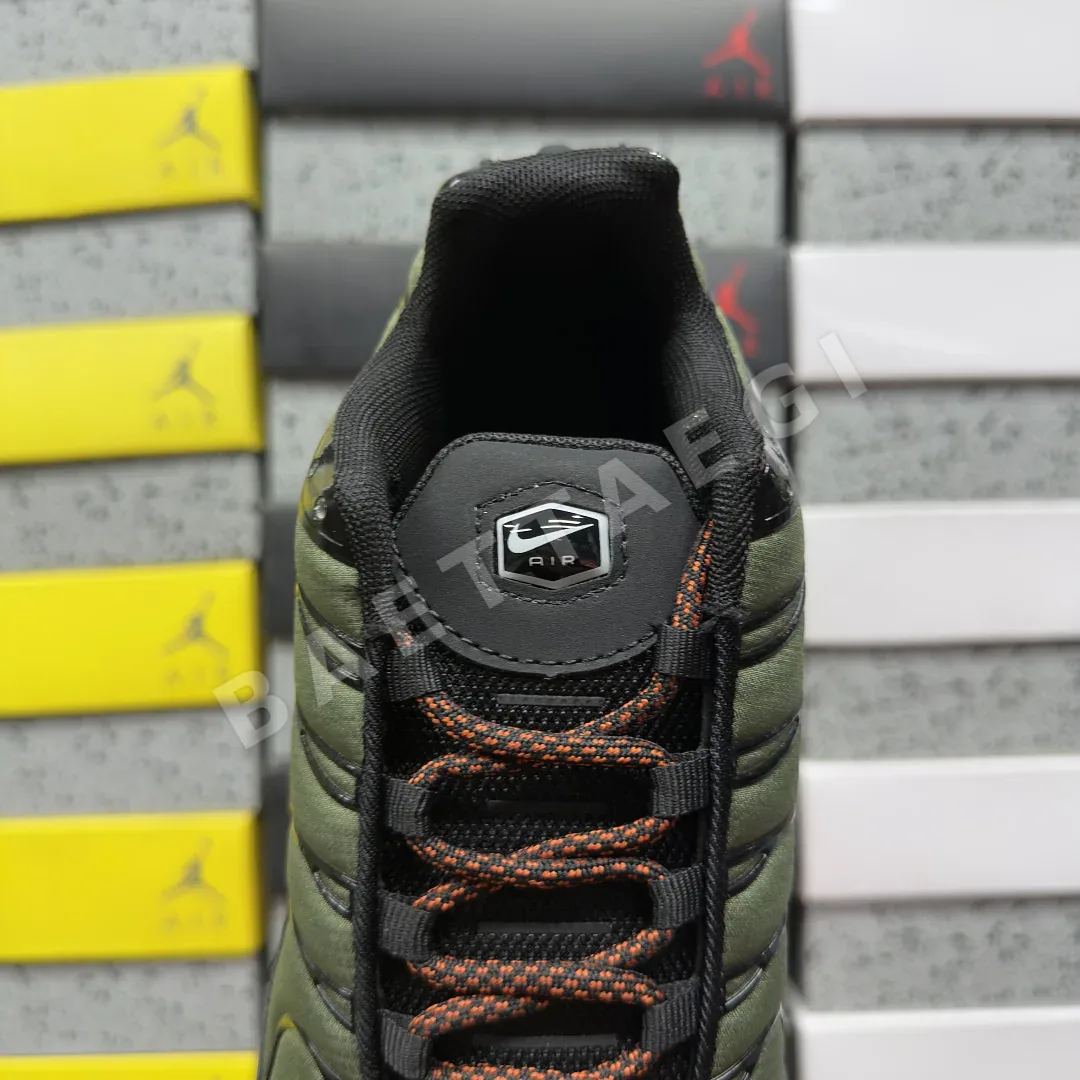 나이키 [BD] 에어 맥스 플러스 FB9722-300 201854 Nike Air Max Plus Cargo Khaki Phantom 상세 이미지 3