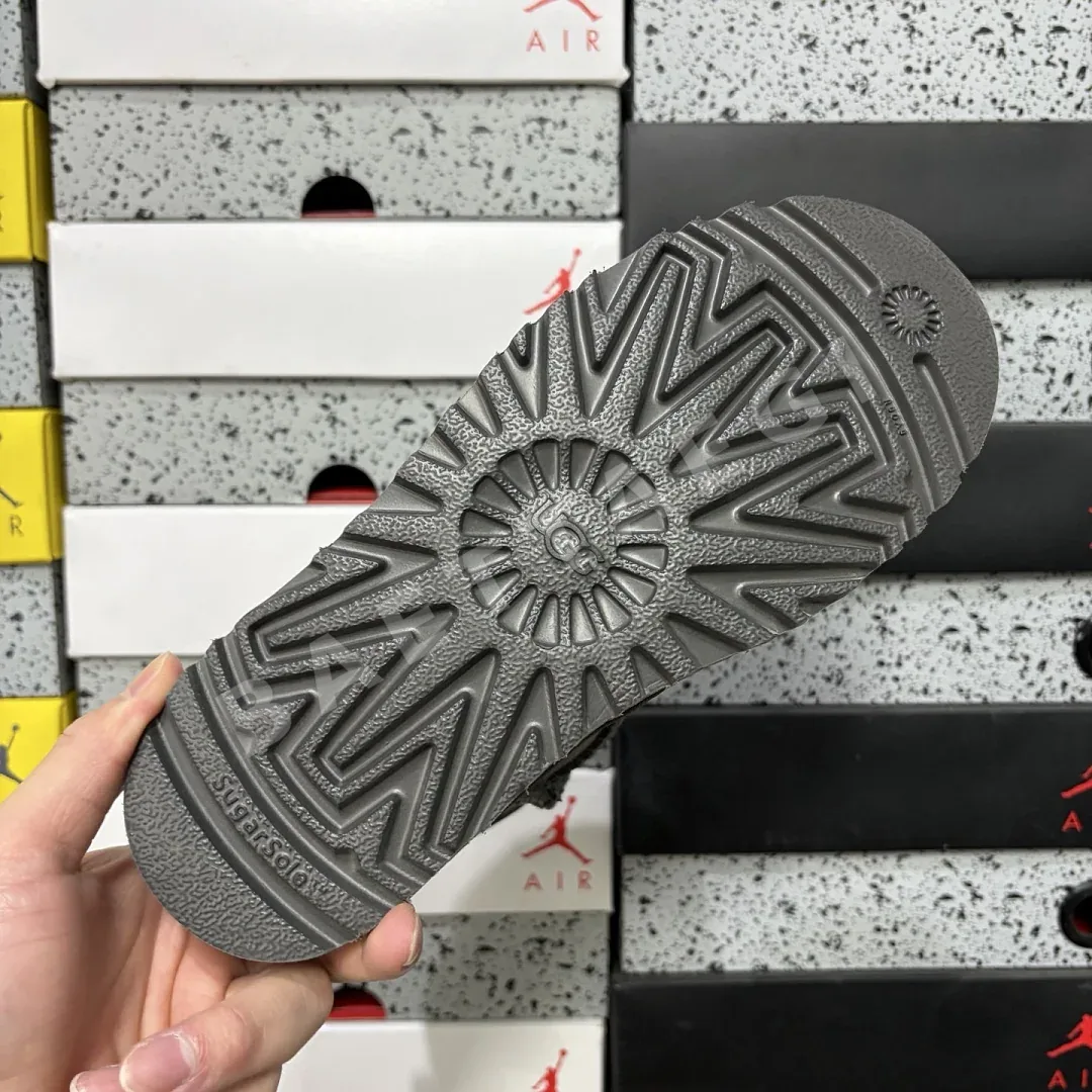 어그 [TOP] 그레이 208859 UGG Classic/Mini 5854 -6222 상세 이미지 8