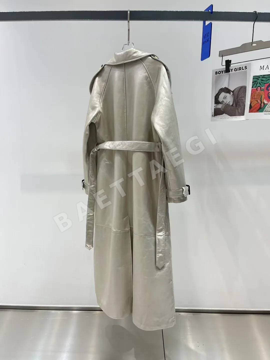 보테가베네타 램스킨 트렌치코트 여성 자켓 상세 이미지 9