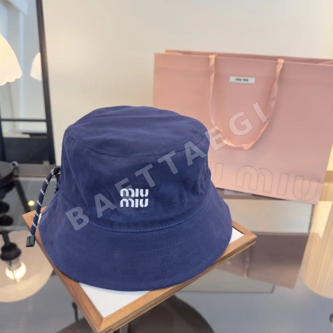 미우미우 캔버스 버킷햇 상세 이미지 3