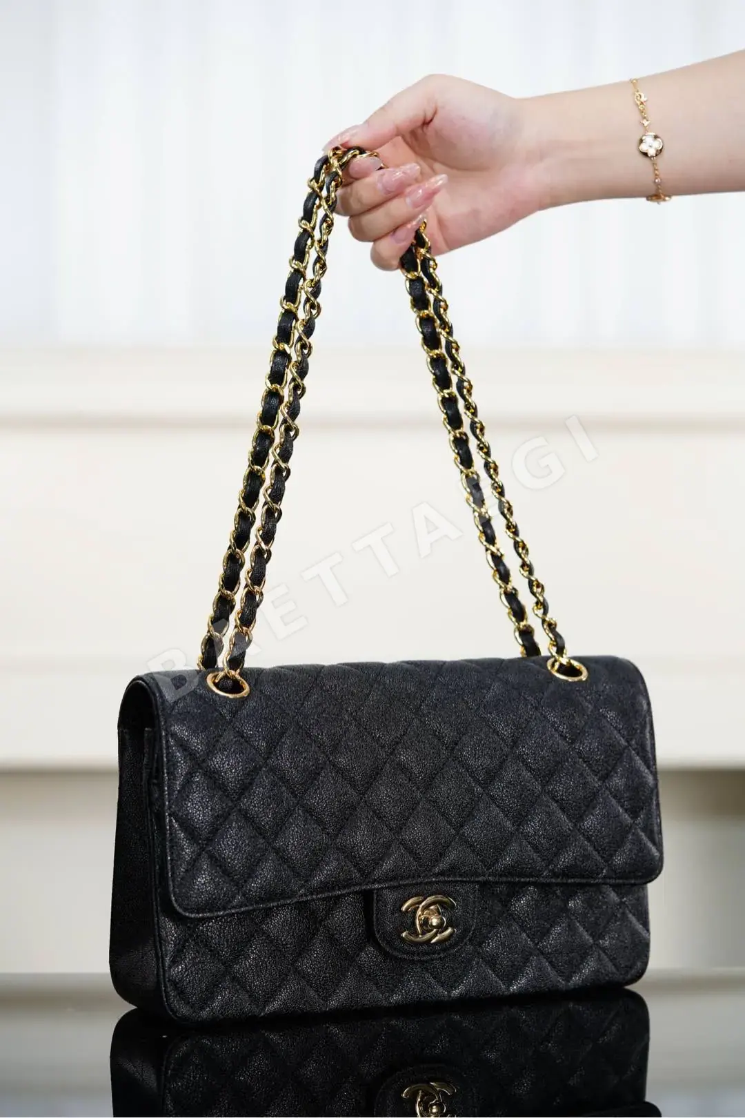 샤넬 BOOM 클래식 플랩백 가방 상세 이미지 3