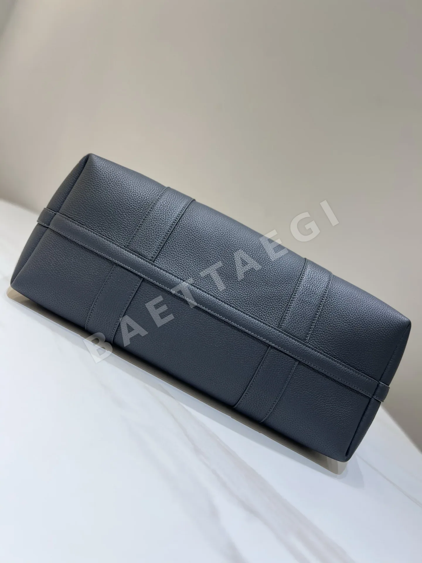 로로피아나 LP Giera 대형 그레인 가죽 쇼퍼백 상세 이미지 7