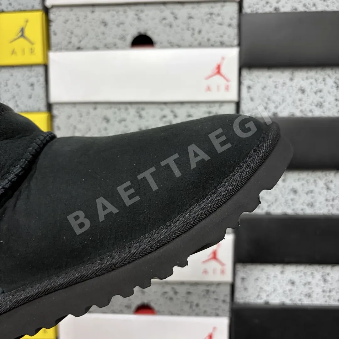 어그 [TOP] 블랙 208863 UGG Classic/Mini Mini -6109 상세 이미지 2