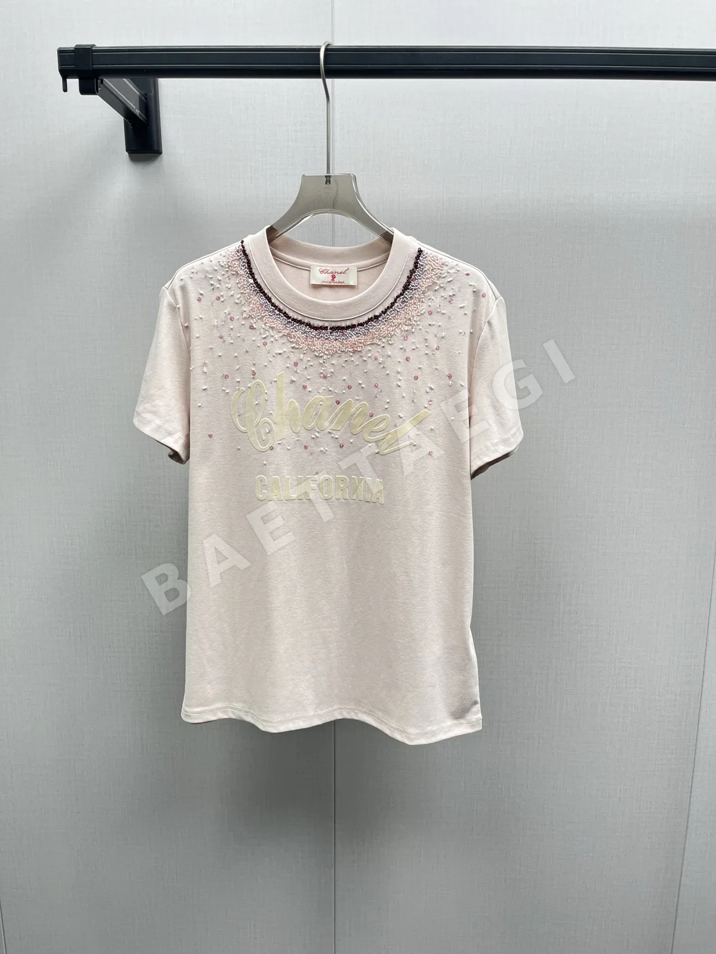 샤넬 비즈 레터 크루넥 반팔 티셔츠 182496