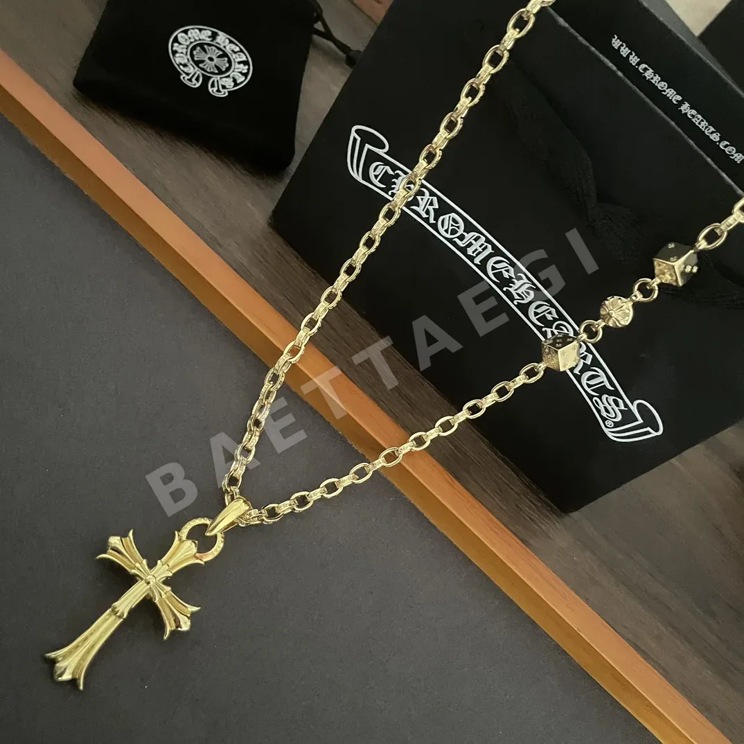 크롬하츠 크로스 레터 골드 목걸이 상세 이미지 5