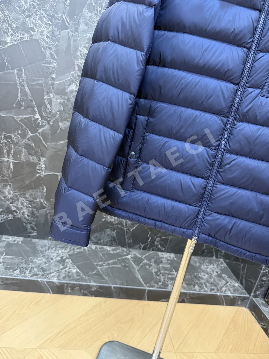 몽클레르 남성 다운 패딩 점퍼 상세 이미지 7