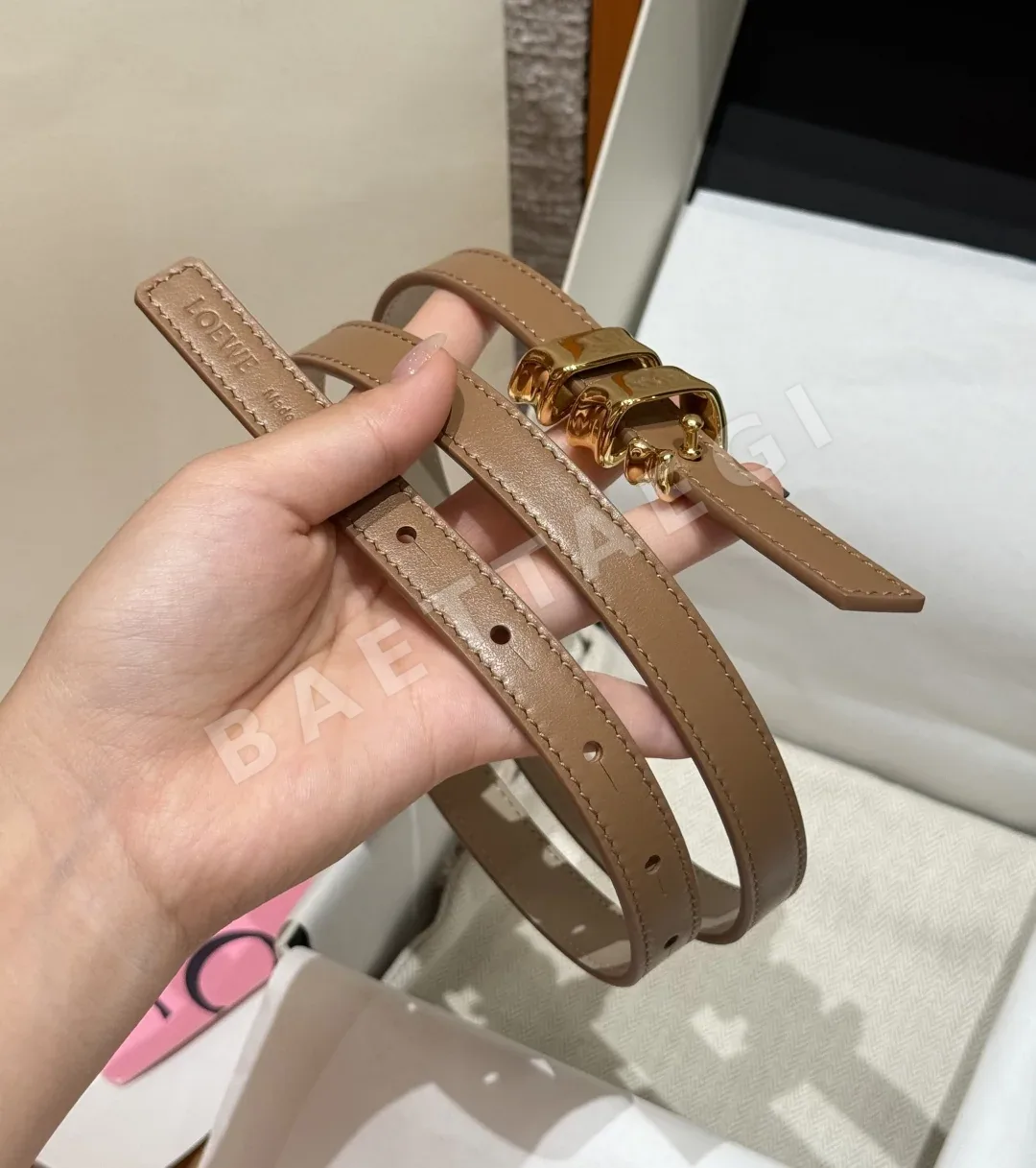 로에베 코일 금속장식 소가죽 벨트 상세 이미지 3