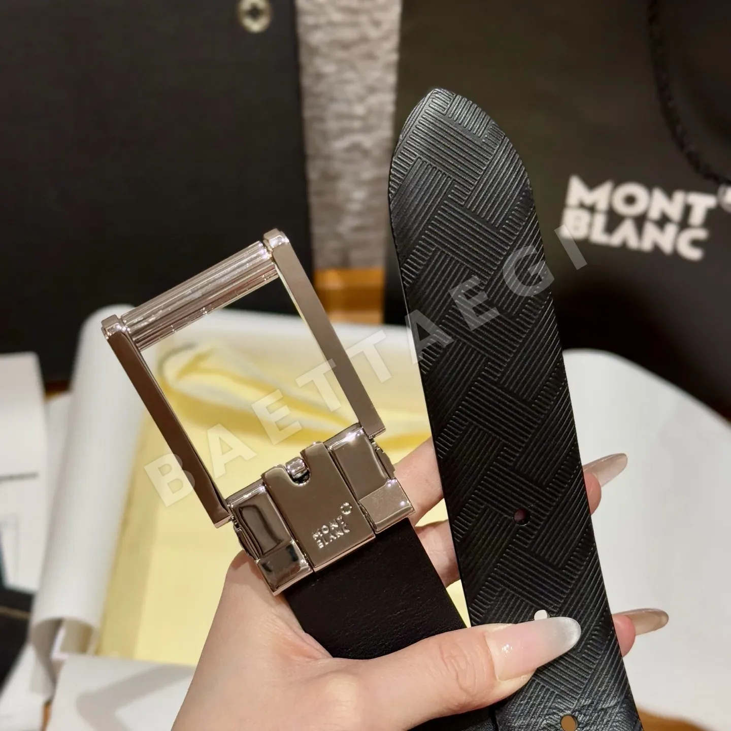 몽블랑 소가죽 블랙 벨트 상세 이미지 6