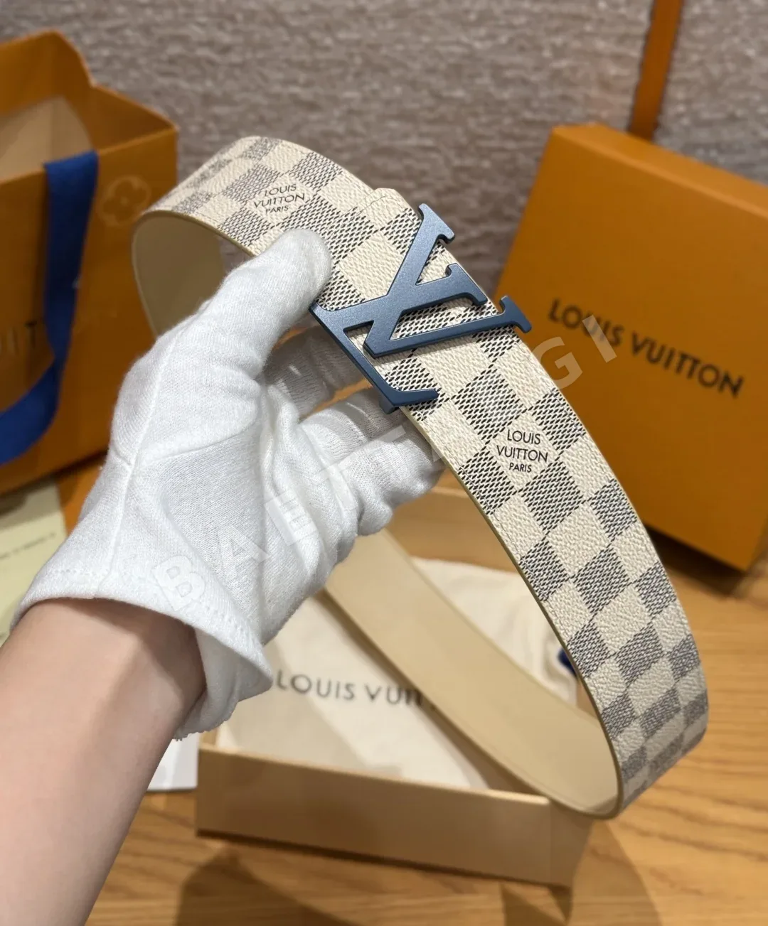루이비통 LV 이니셜 40mm 리버시블 벨트 상세 이미지 8