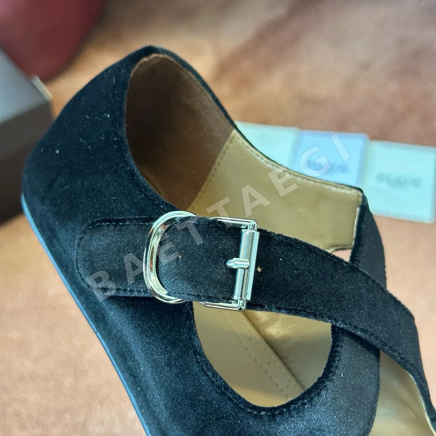 알라이아 벨벳 발레 슈즈 상세 이미지 4