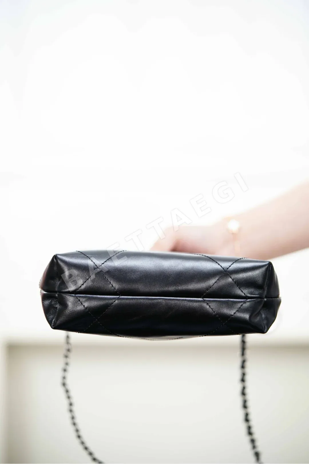 샤넬 라움 오리지널 가죽 숄더백 상세 이미지 9