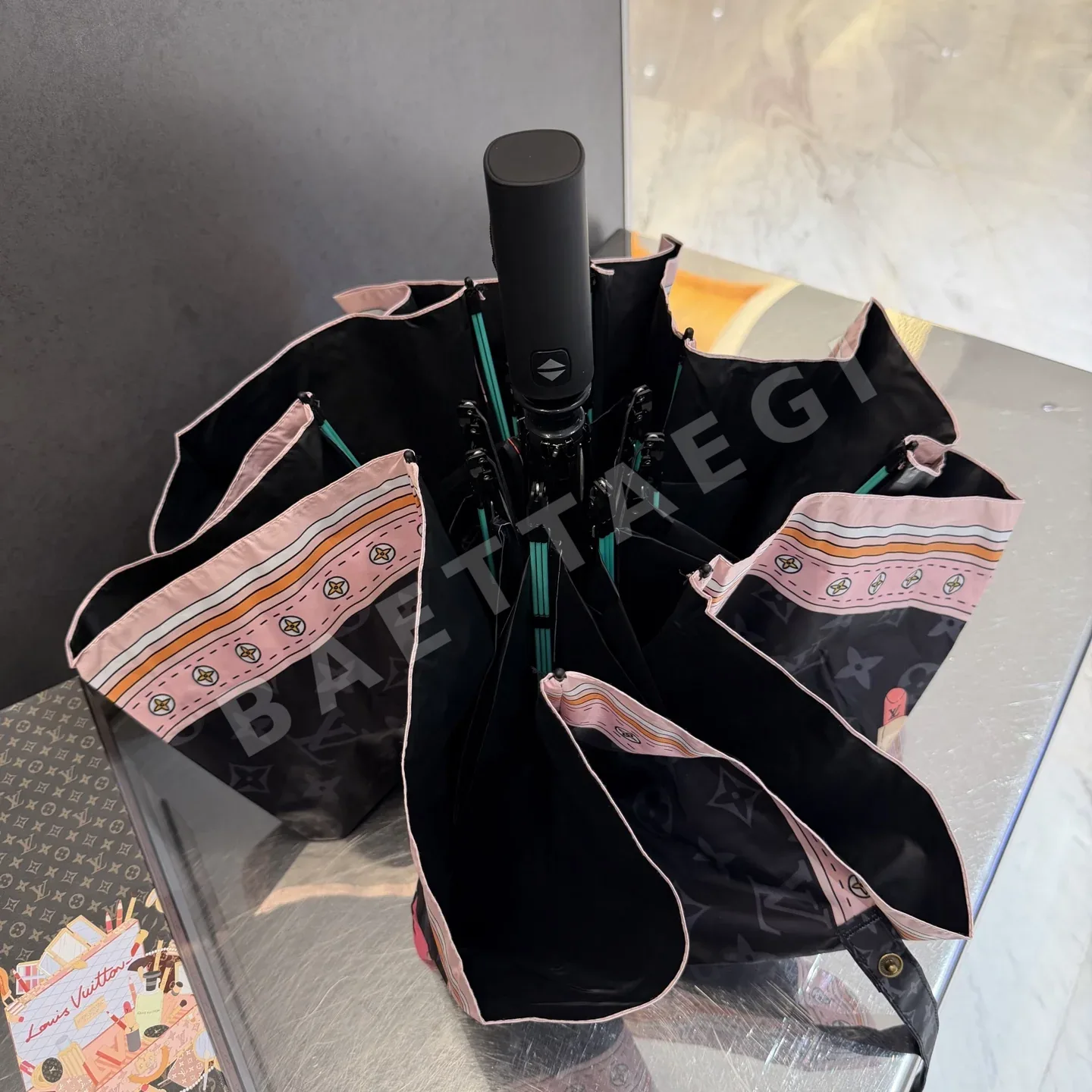 루이비통 삼단 자동 접이식 양산 우산 상세 이미지 5