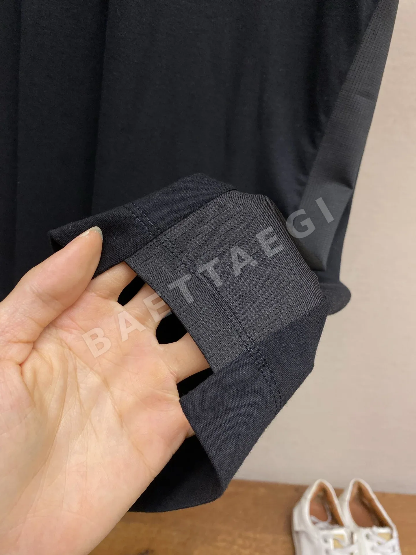 몽클레르 남성 코튼 반팔 티셔츠 상세 이미지 9