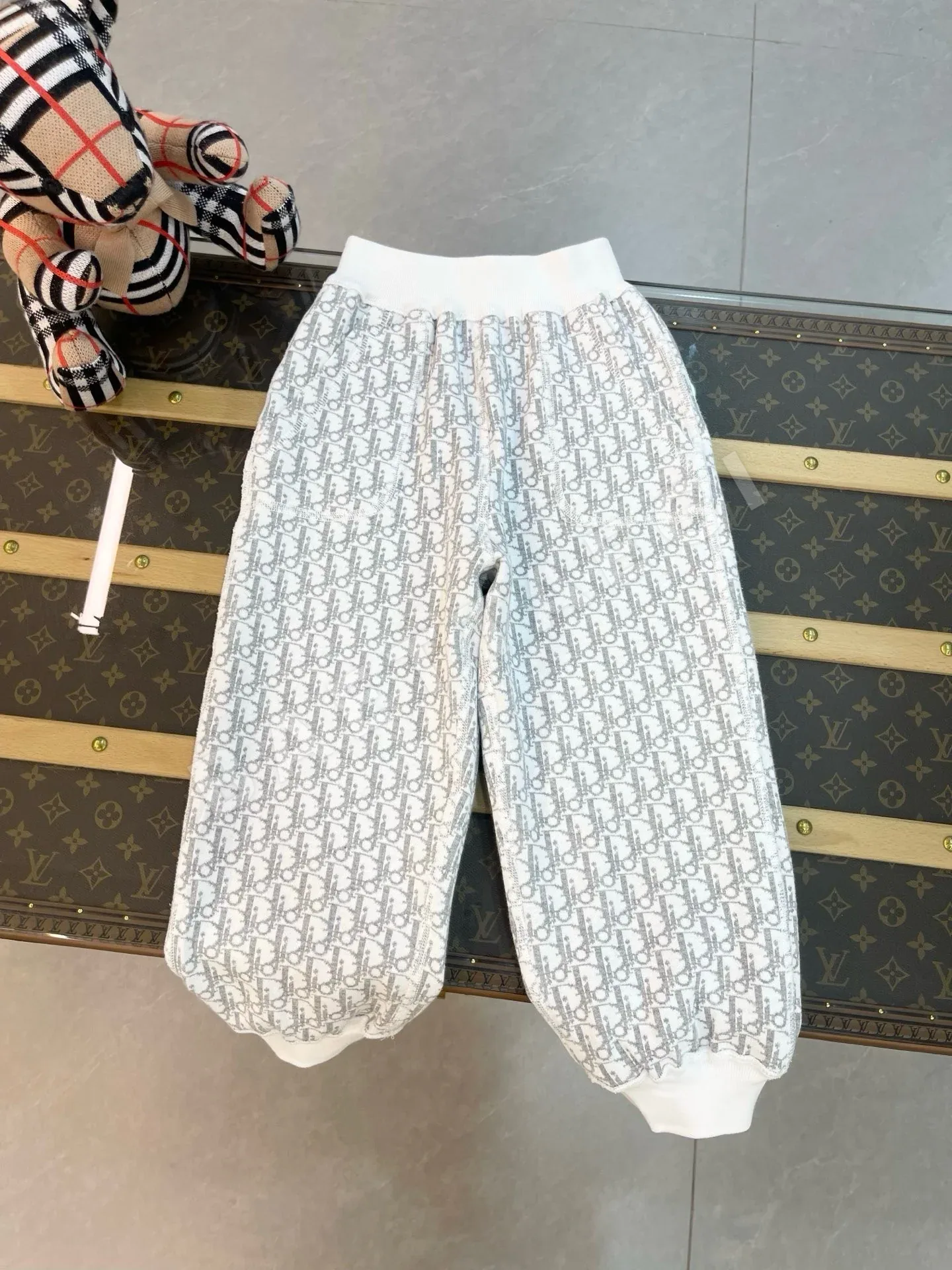 디올 키즈 양면 자카드 코튼 스웨트셔츠 세트 420G 상세 이미지 9