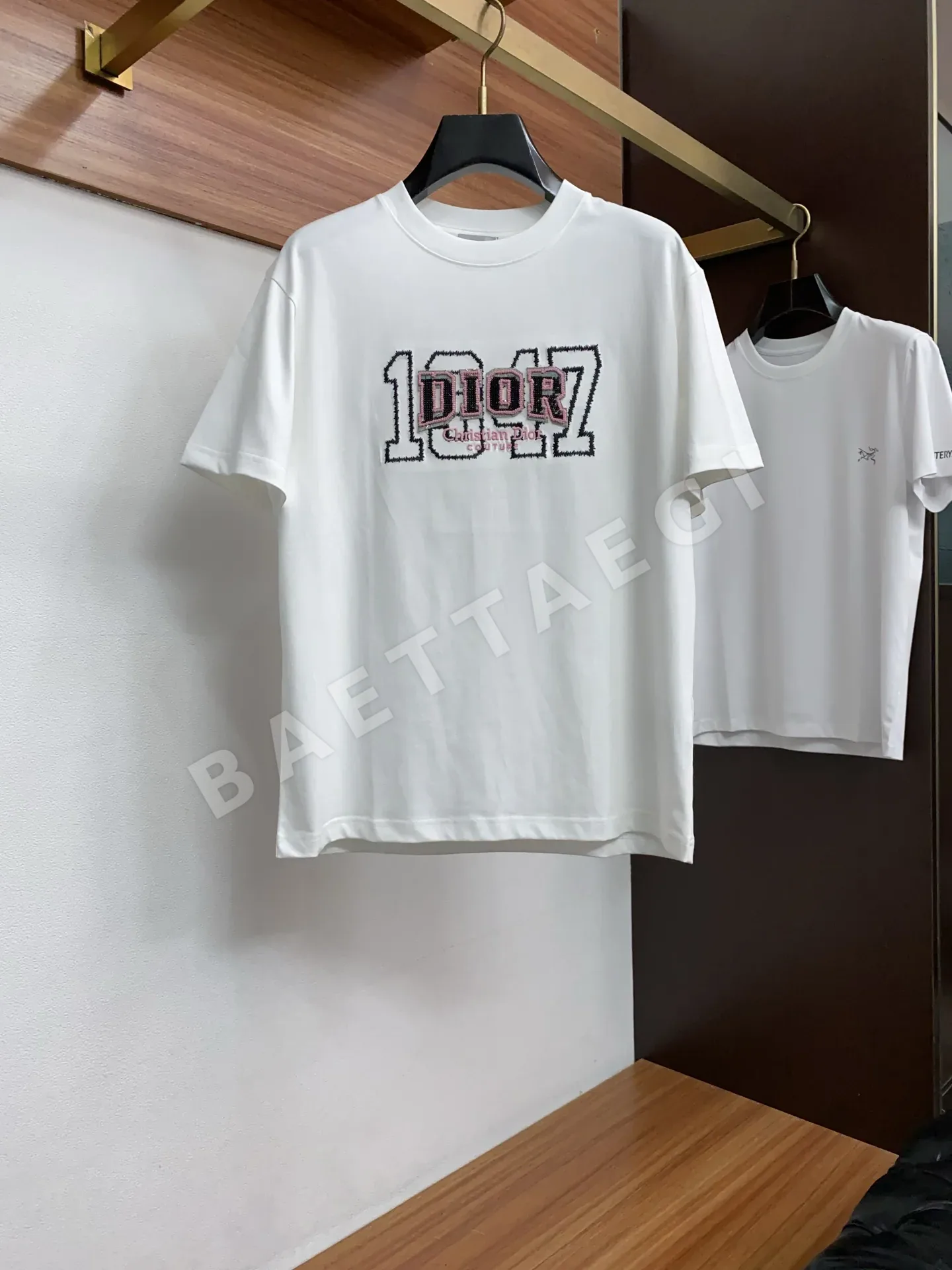 디올 남성 반팔 47606