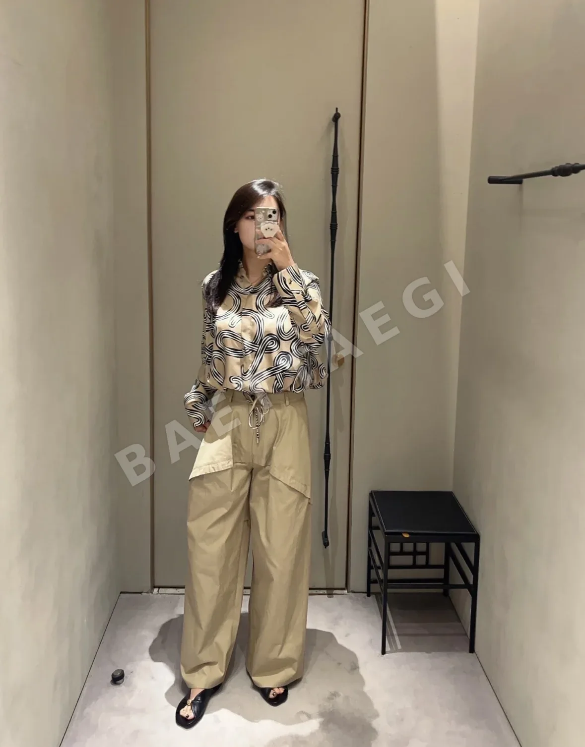 로에베 누드 핑크 로프 매듭 새틴 셔츠 팬츠 세트 상세 이미지 2