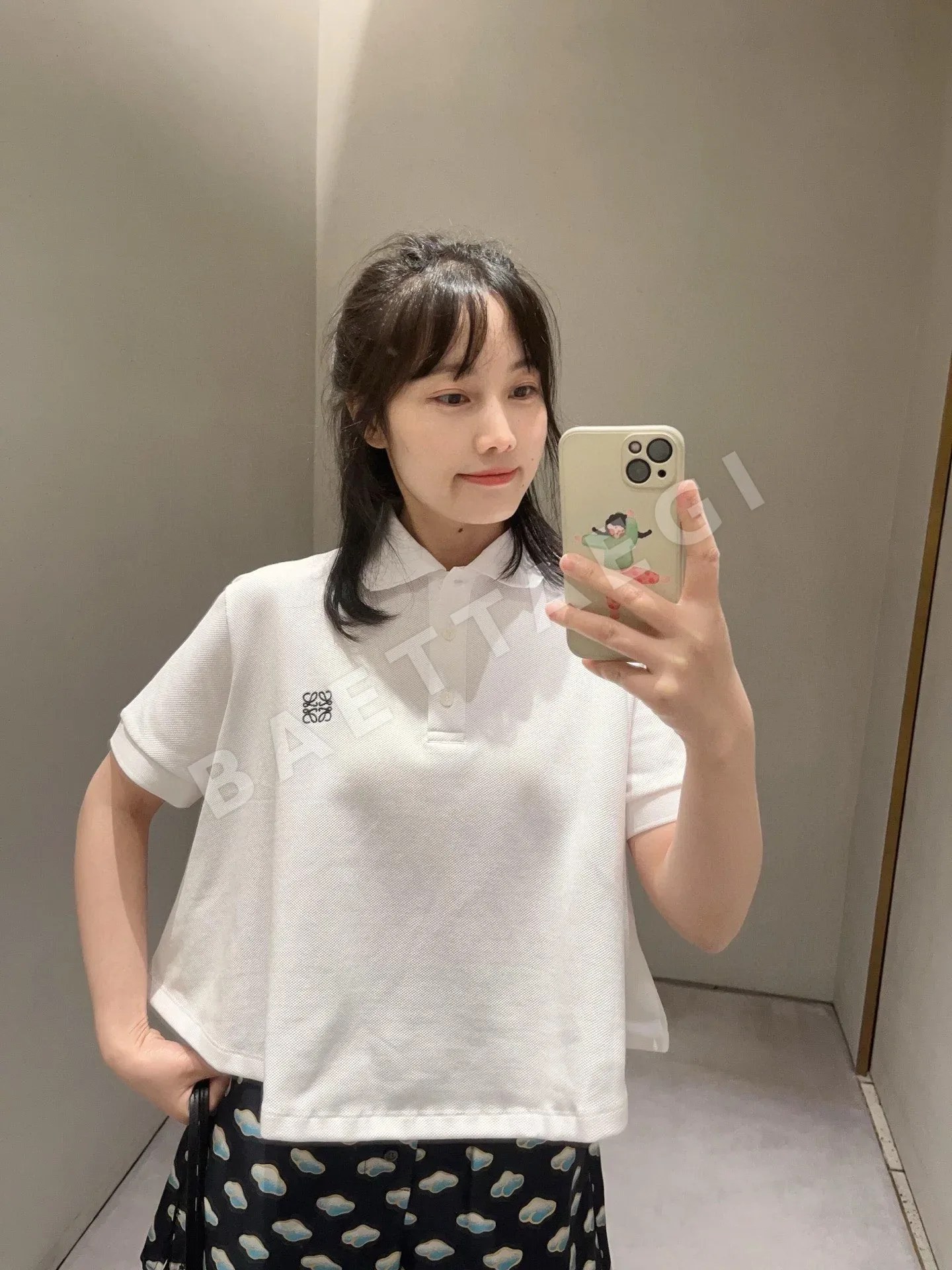 로에베 레터 자수 카라 반팔 티셔츠 상세 이미지 7