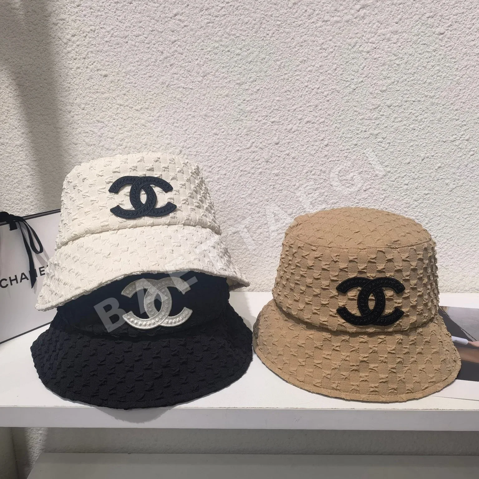 샤넬 버블 소재 버킷 햇 82075