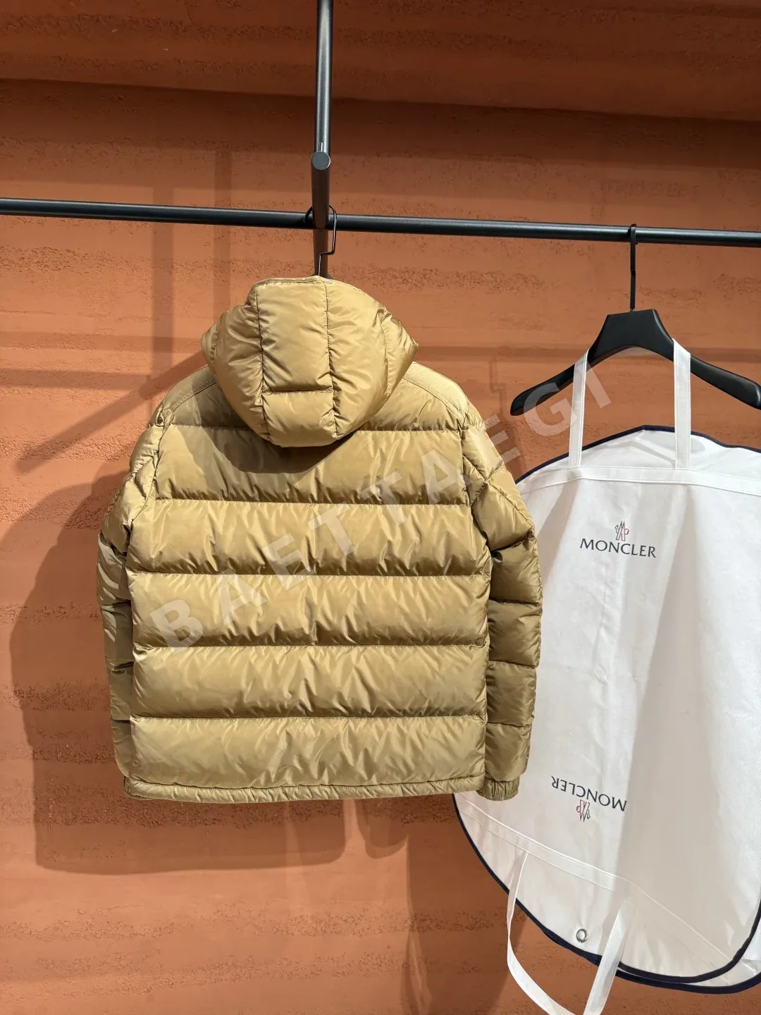 몽클레르 남성 패딩 상세 이미지 8