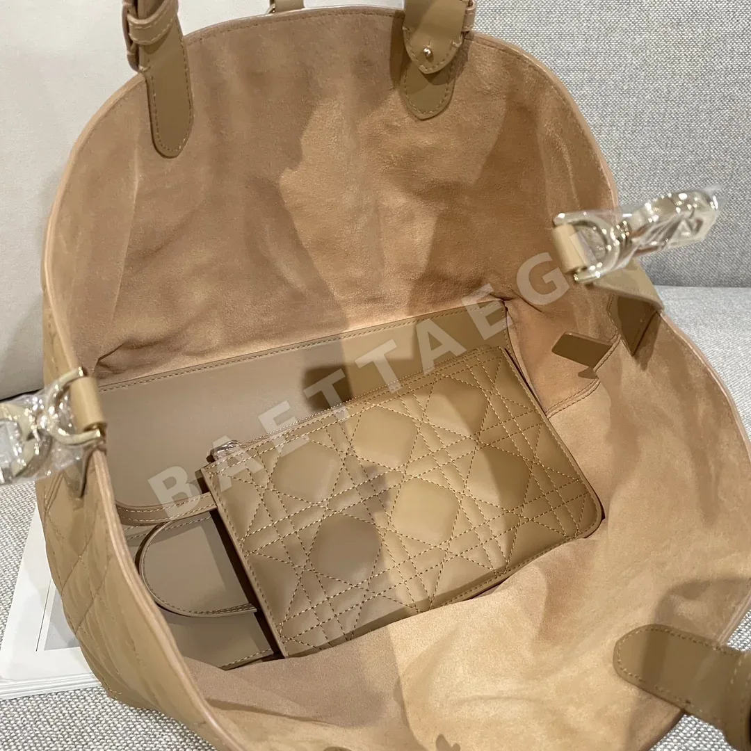 디올 뚜주흐 카라멜 송아지가죽 핸드백 상세 이미지 10