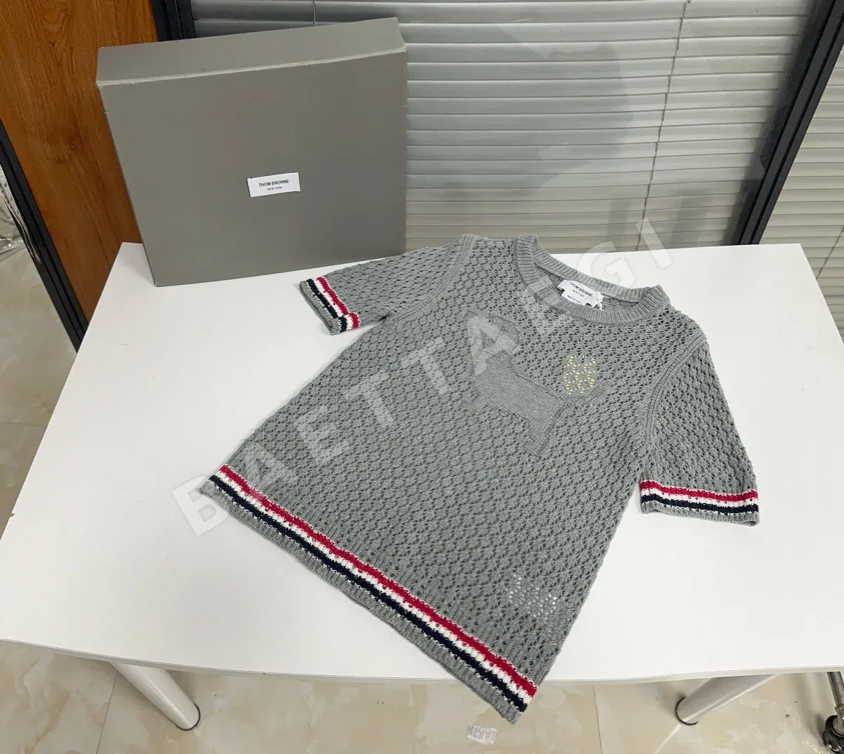 톰브라운 메시 퍼피 크루넥 여성 반팔 티셔츠 상세 이미지 5