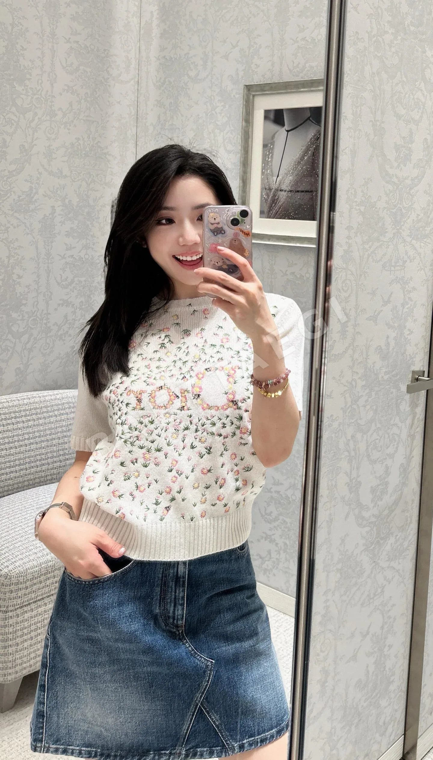 디올 캐시미어 꽃무늬 자수 반팔 니트 상세 이미지 3