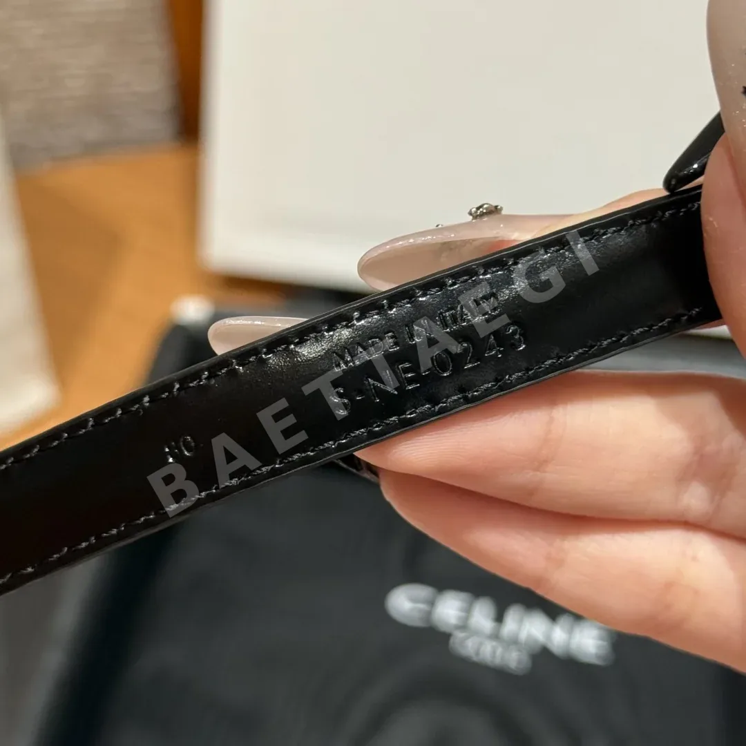 셀린느 메종 13mm 라펠 버클 가죽 벨트 상세 이미지 6