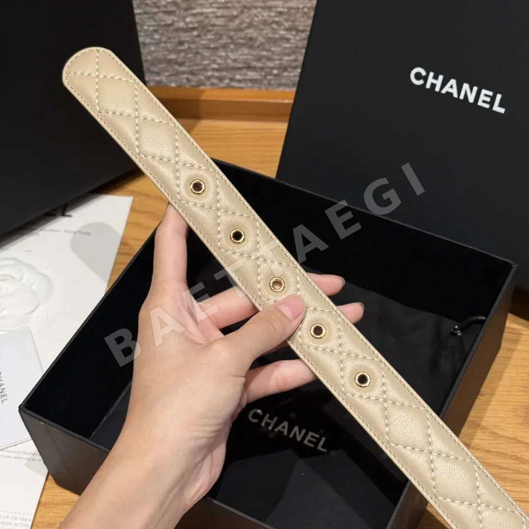 샤넬 더블 C 메탈 로고 램스킨 벨트 상세 이미지 7