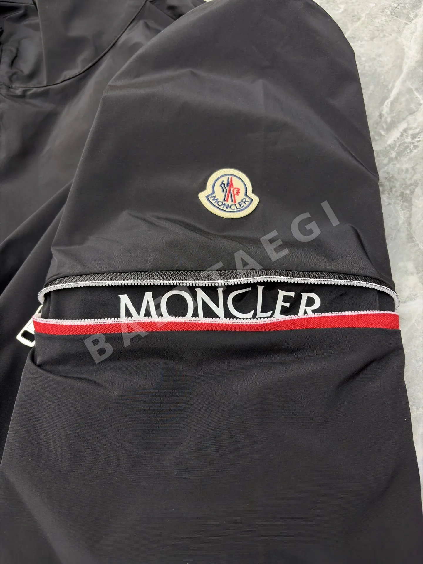 몽클레르 통기성 메시 남성 자켓 상세 이미지 5