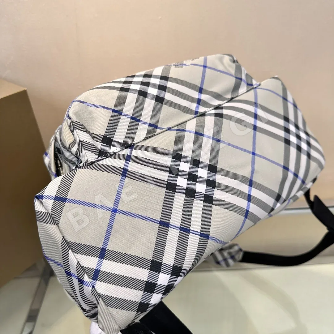 버버리 가방 상세 이미지 9