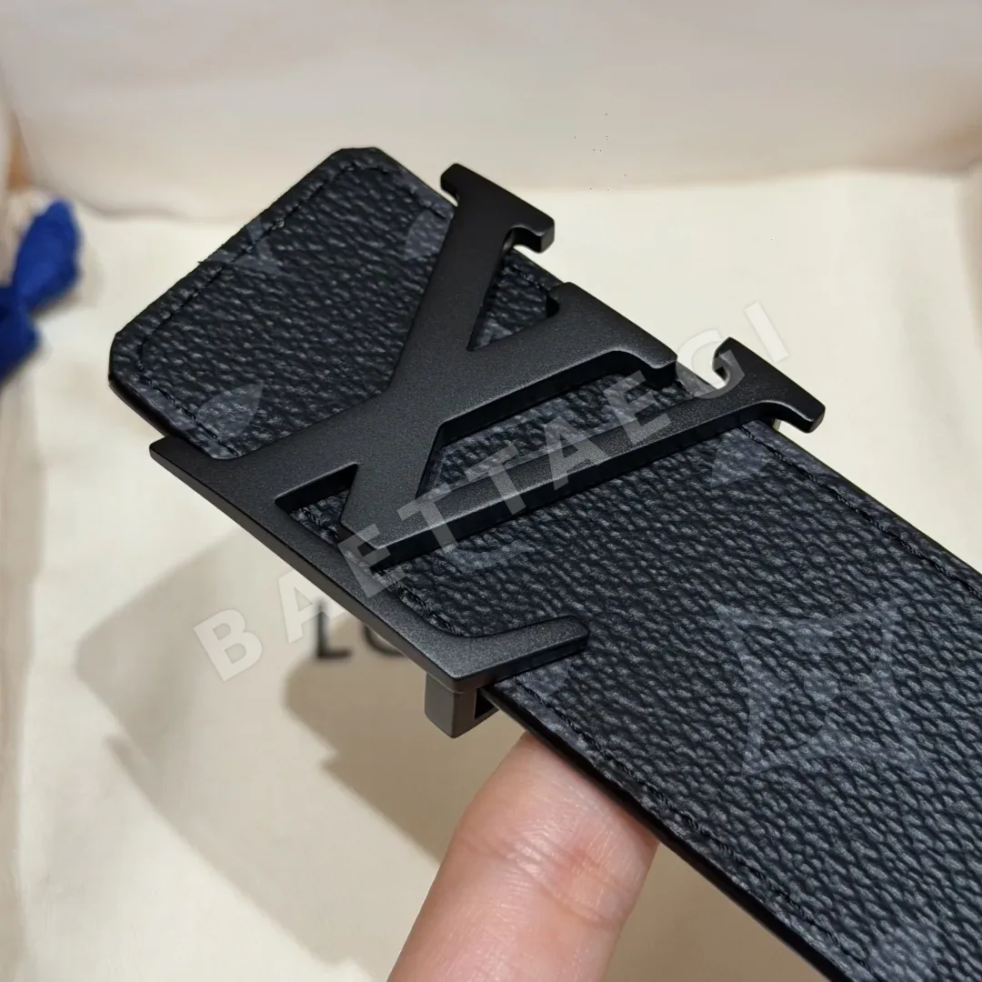 루이비통 이니셜 리버시블 소가죽 벨트 40mm 상세 이미지 6