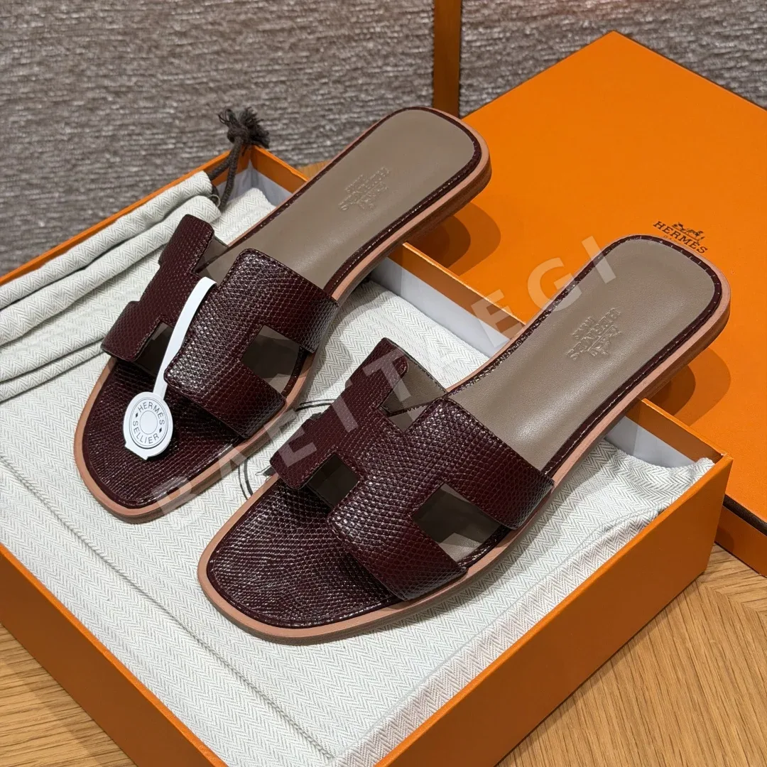 에르메스 오란 샌들 Saddle Red 도마뱀가죽 H 컷아웃 189168