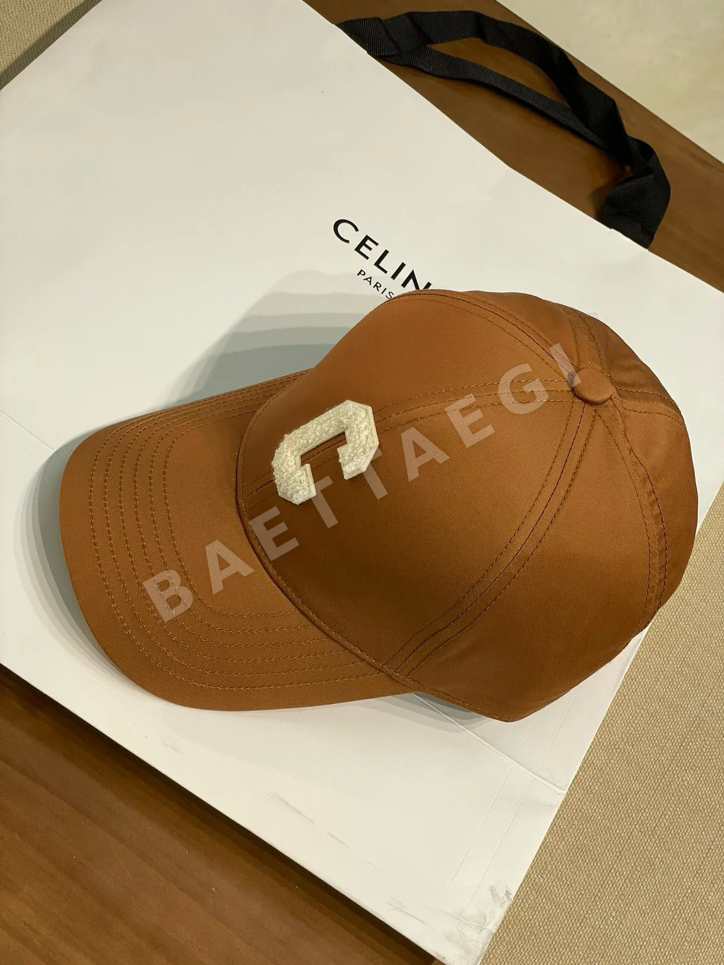 셀린느 카라멜 컬러 자수 야구모자 상세 이미지 3