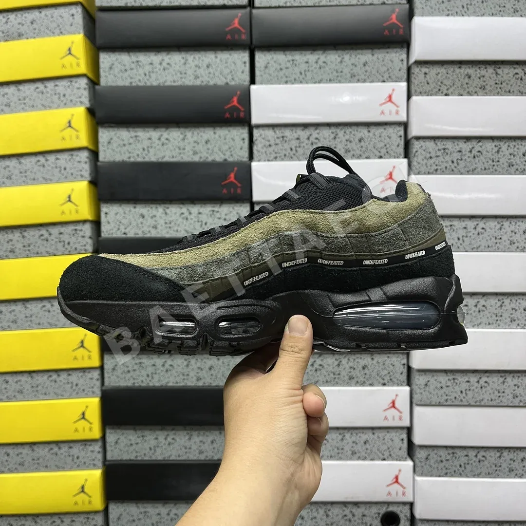 나이키 [KZ2.0] 에어 맥스 95 SP IB4523-200 201675 Nike Air Max 95 SP Undefeated Geo La 상세 이미지 5