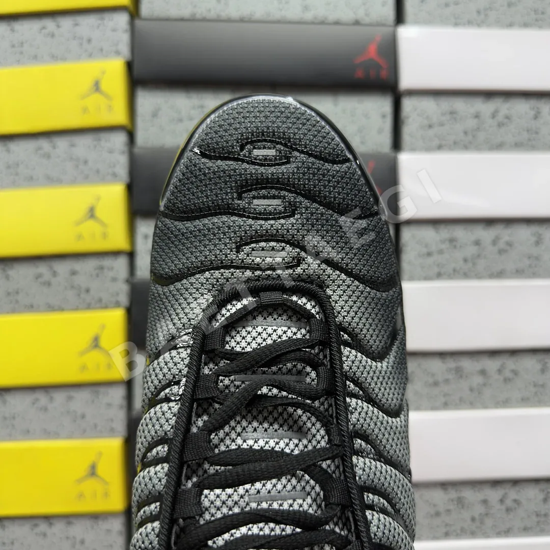 나이키 [BD] 에어 맥스 플러스 HM0709-100 201843 Nike Air Max Plus White Black Racer Blue 상세 이미지 4