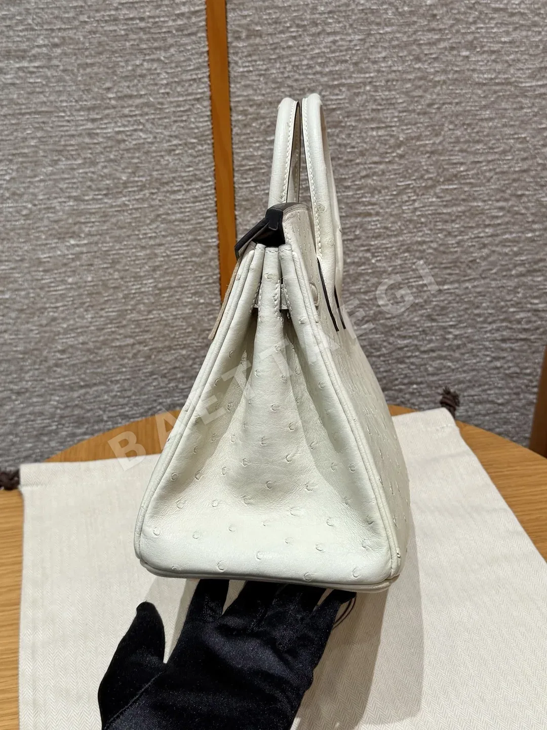 에르메스 버킨 25 타조 가죽 가방 상세 이미지 4