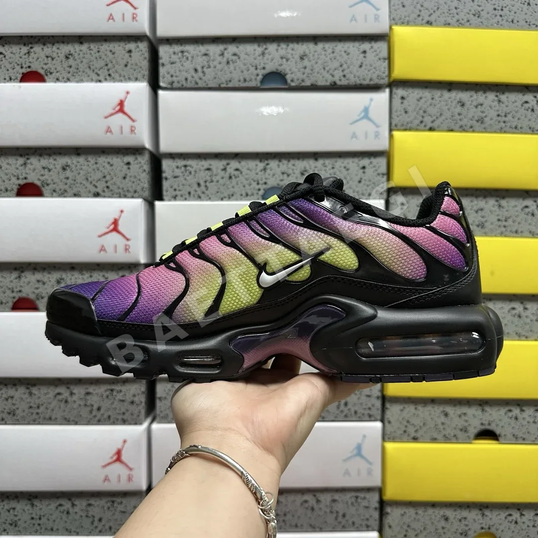 나이키 [DF] 에어 맥스 플러스 DZ3670-006 201513 Nike Air Max Plus Northern Lights 상세 이미지 9