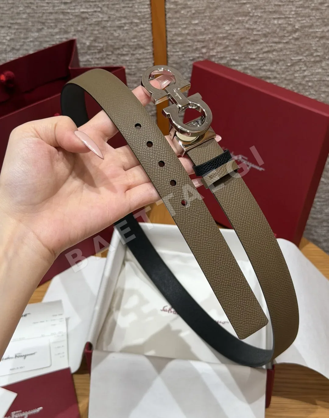페레가모 필라 25mm 간치니 버클 슬림 리버시블 벨트 상세 이미지 5