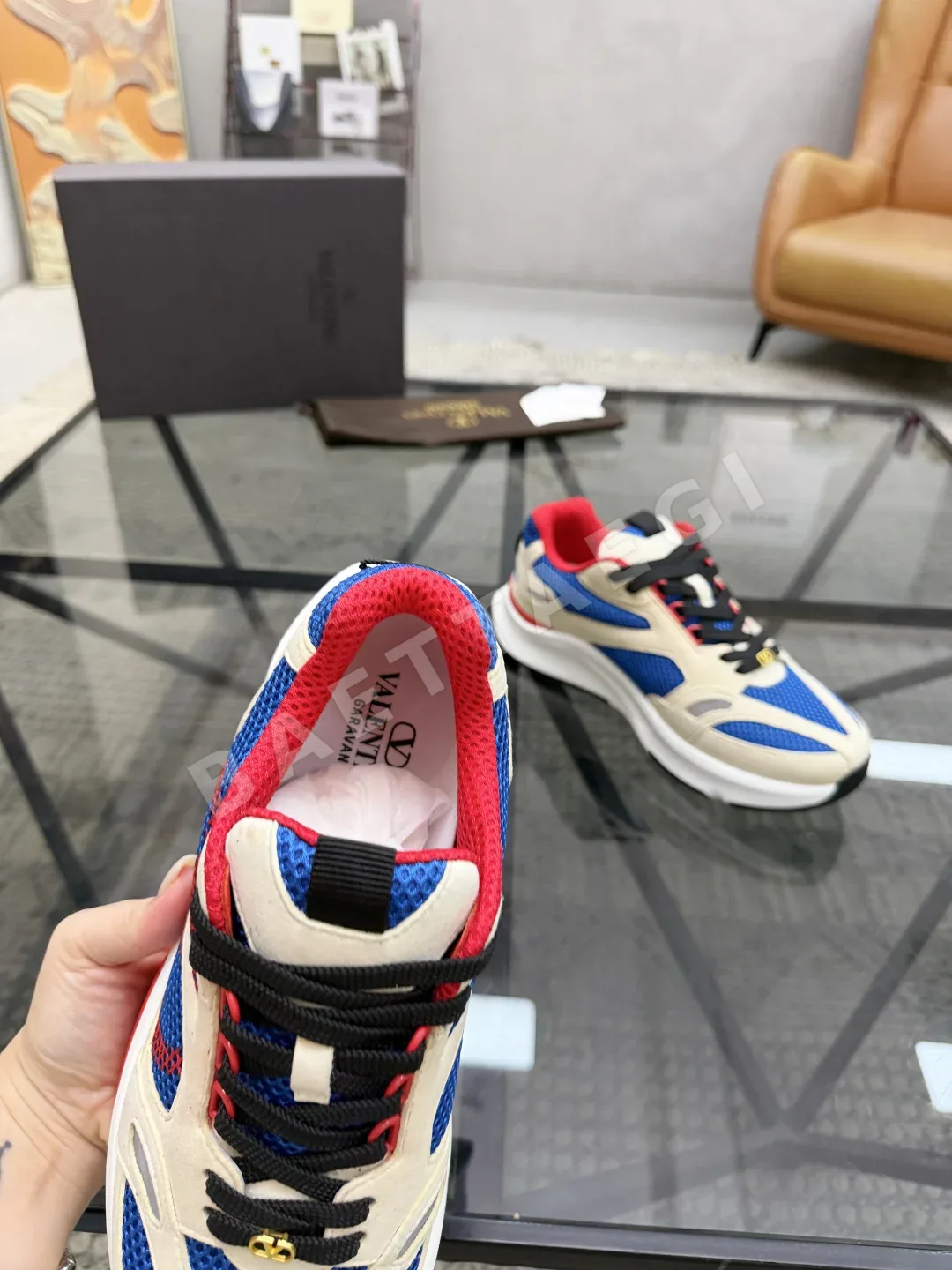 발렌티노 스웨이드 메시 캐주얼 신발 상세 이미지 7