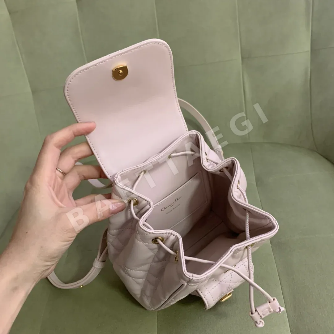 디올 카로 램스킨 백팩 스몰 핑크 상세 이미지 6