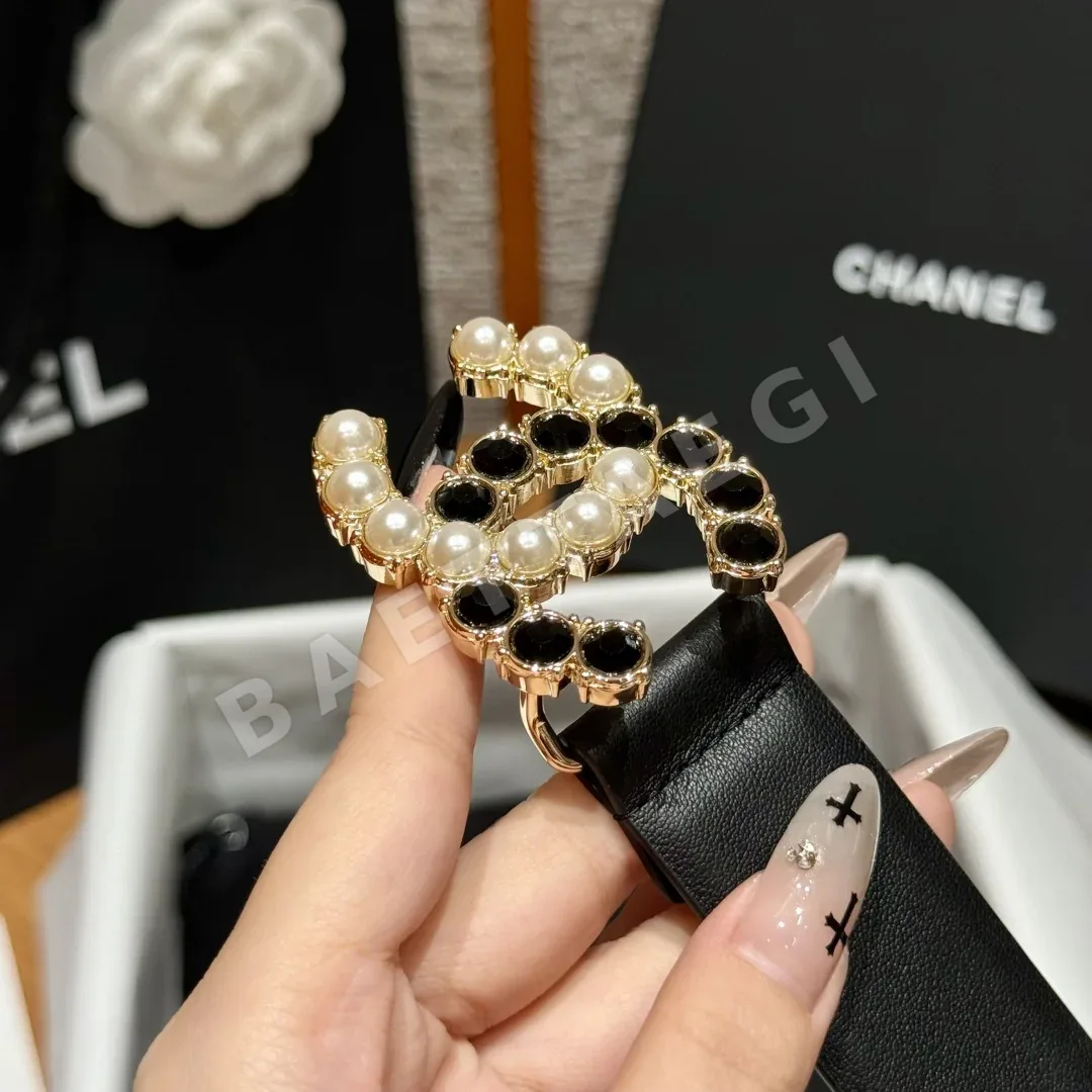 샤넬 클래식 더블 C 버클 가죽 벨트 상세 이미지 2