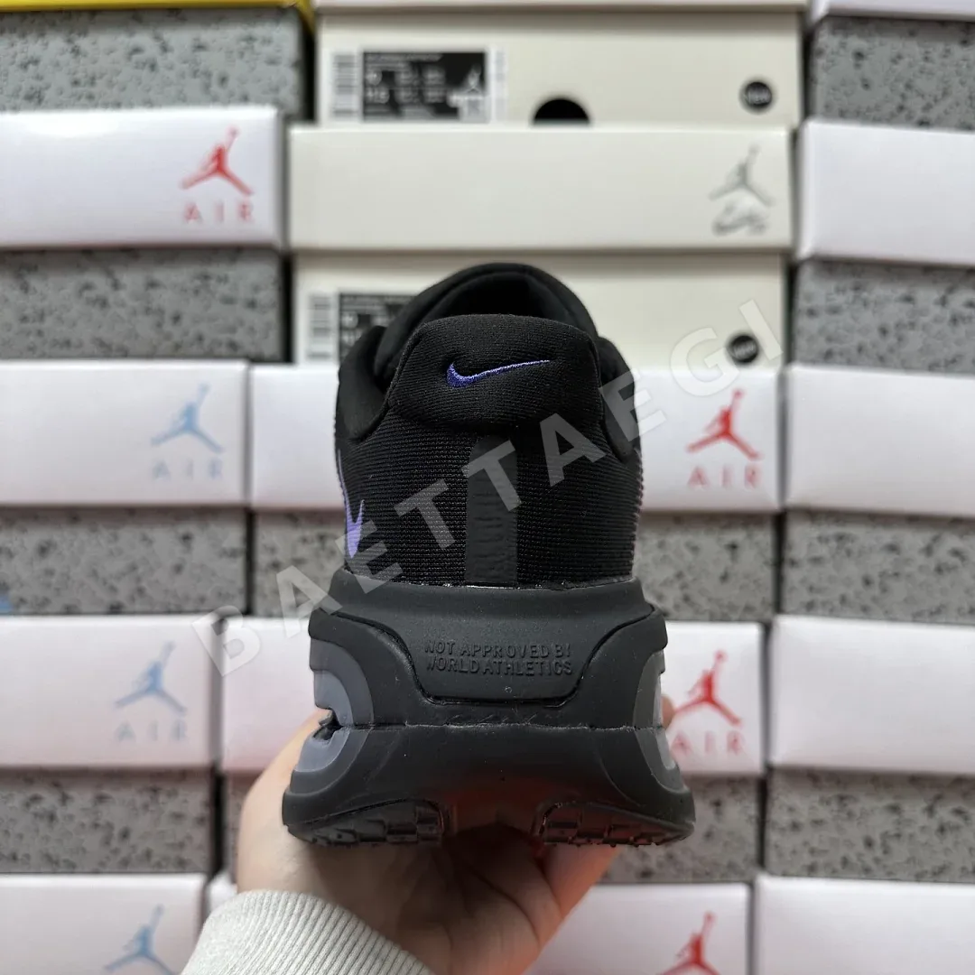 나이키 [5A] 보메로 프리미엄 블랙 퍼플 HQ2050-002 201635 Nike Vomero Premium 상세 이미지 3