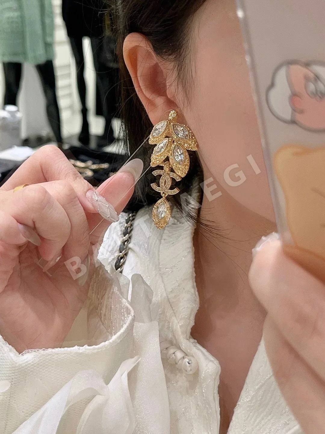 샤넬 26C 라인스톤 장식 귀걸이 상세 이미지 5