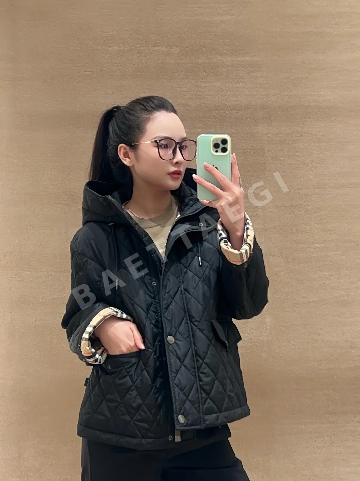 버버리 코듀로이 플랩 포켓 후드 코튼 자켓 상세 이미지 6