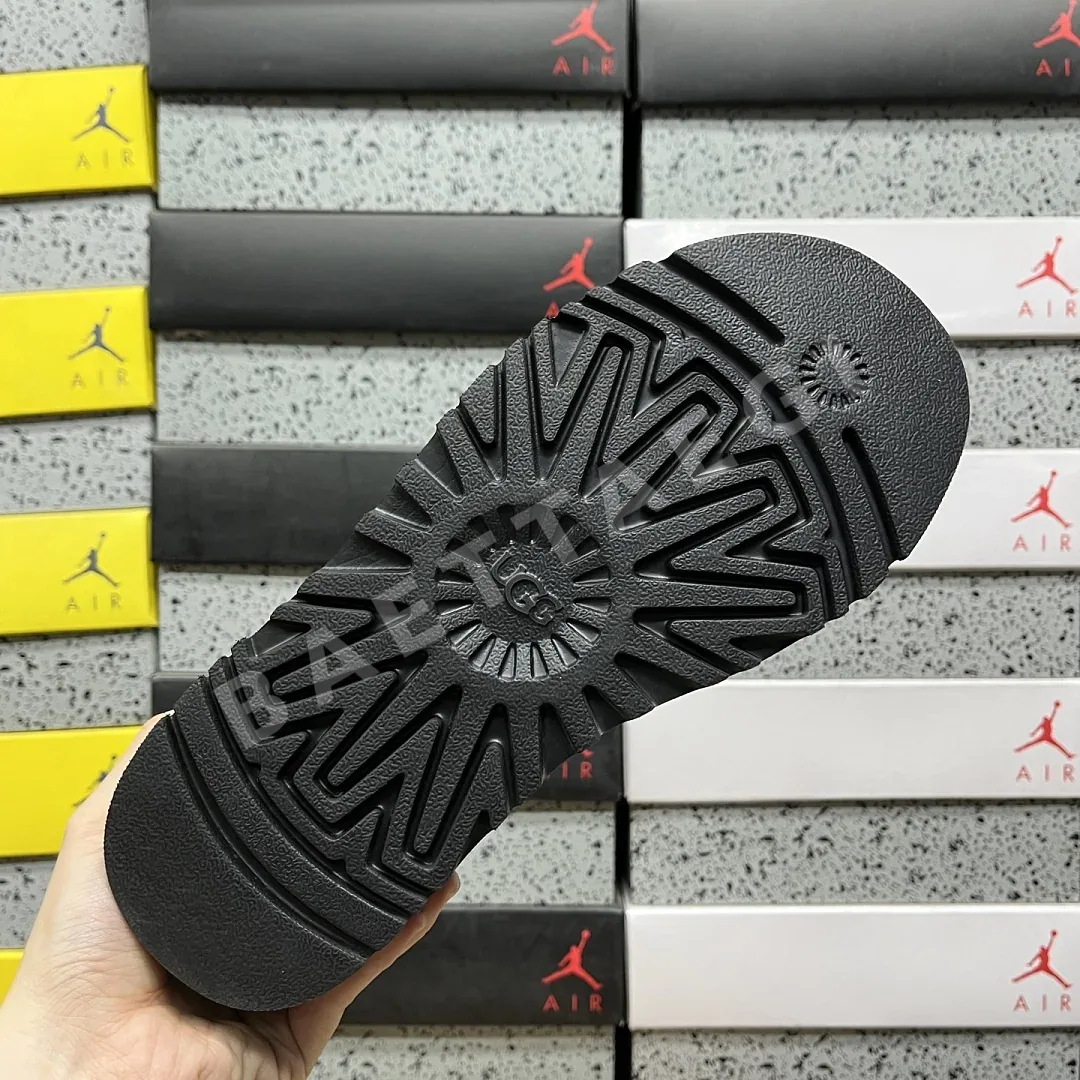 어그 [OT] 블랙 208952 UGG 1122553 BLK 상세 이미지 8